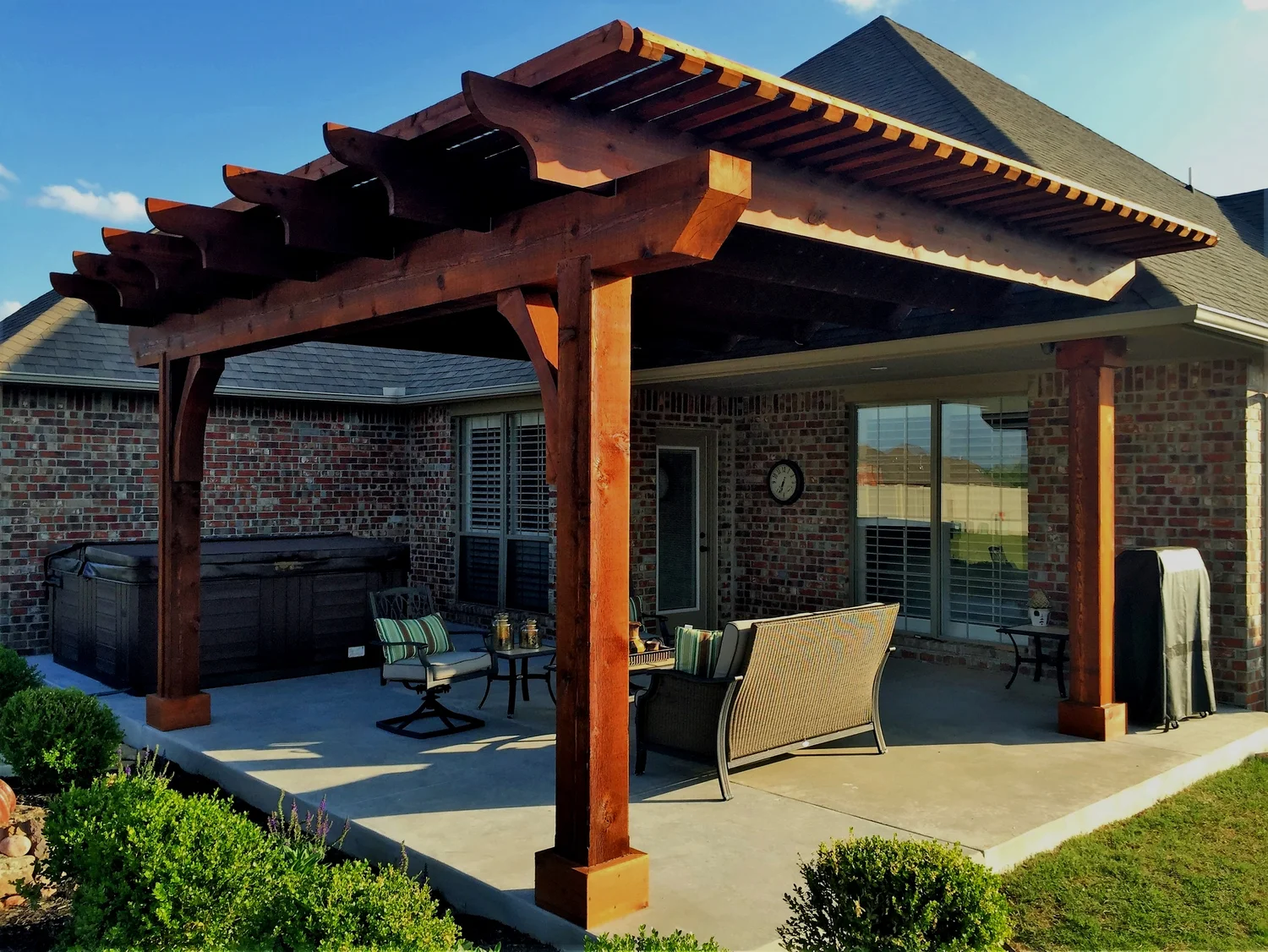 Outdoor living space — Pergola Jack